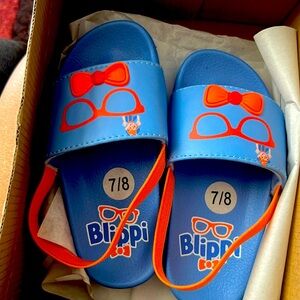 Blippi slides size 7C